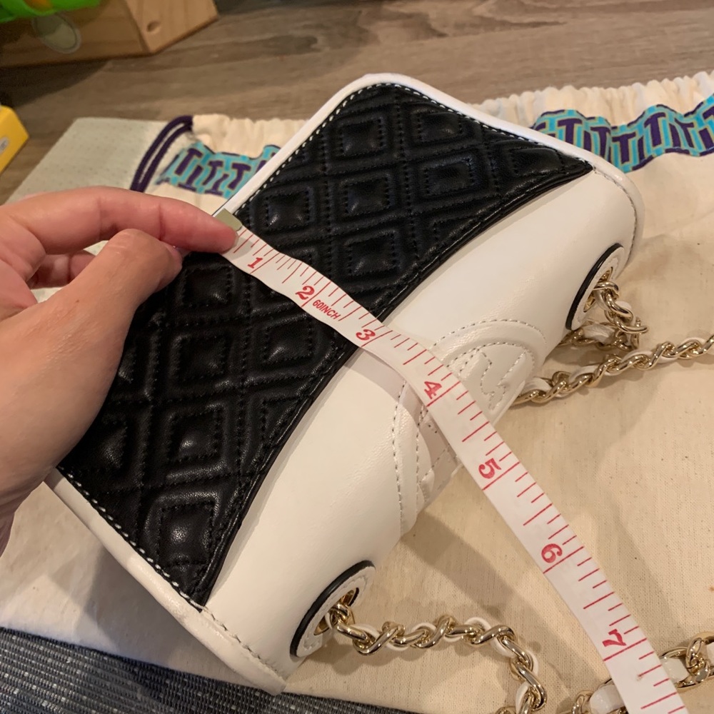 Cute Tory Burch Crossbody - Picture 6 of 13